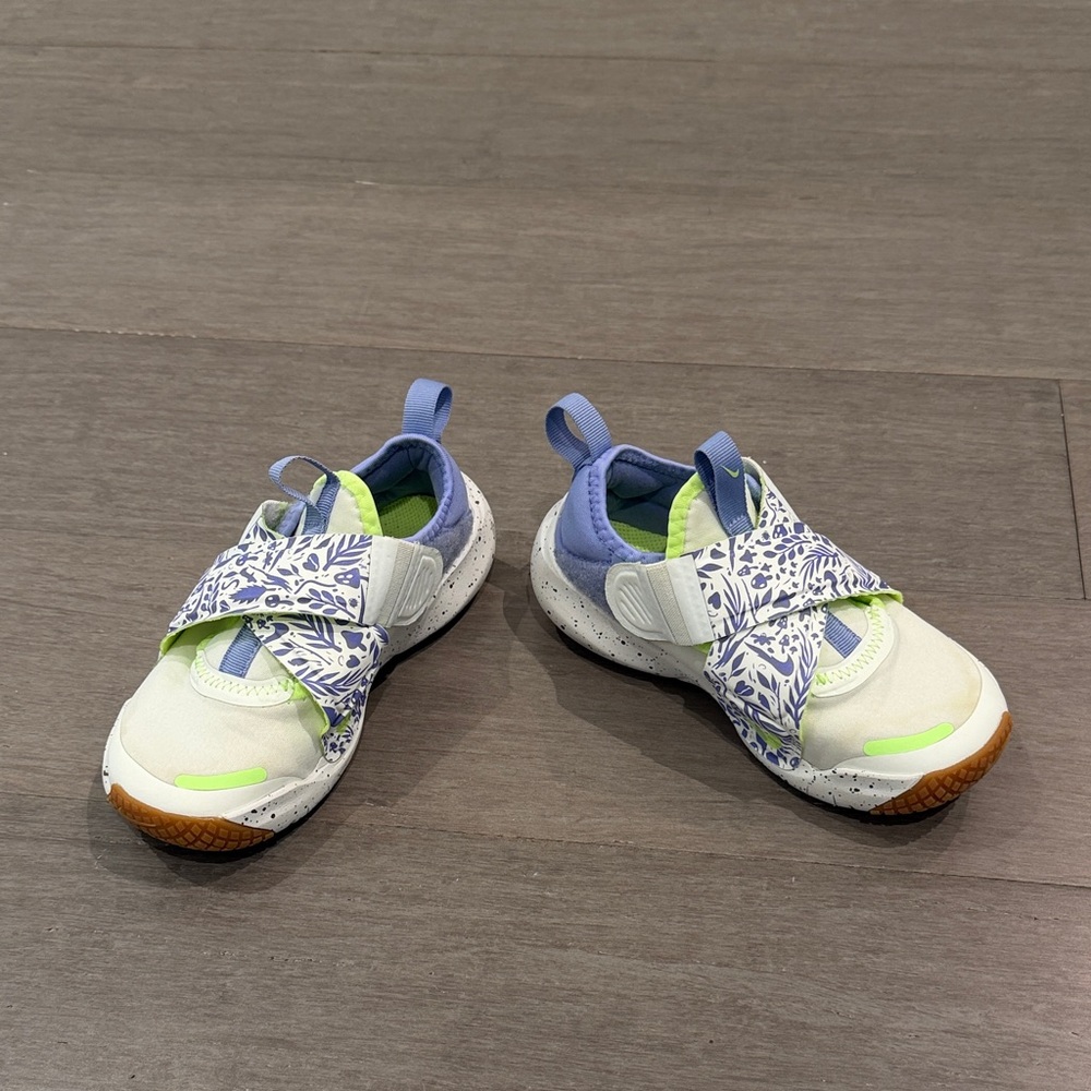 Nike Kids Flex Advance Athletic Shoes with Lavender Blue and Green Accents